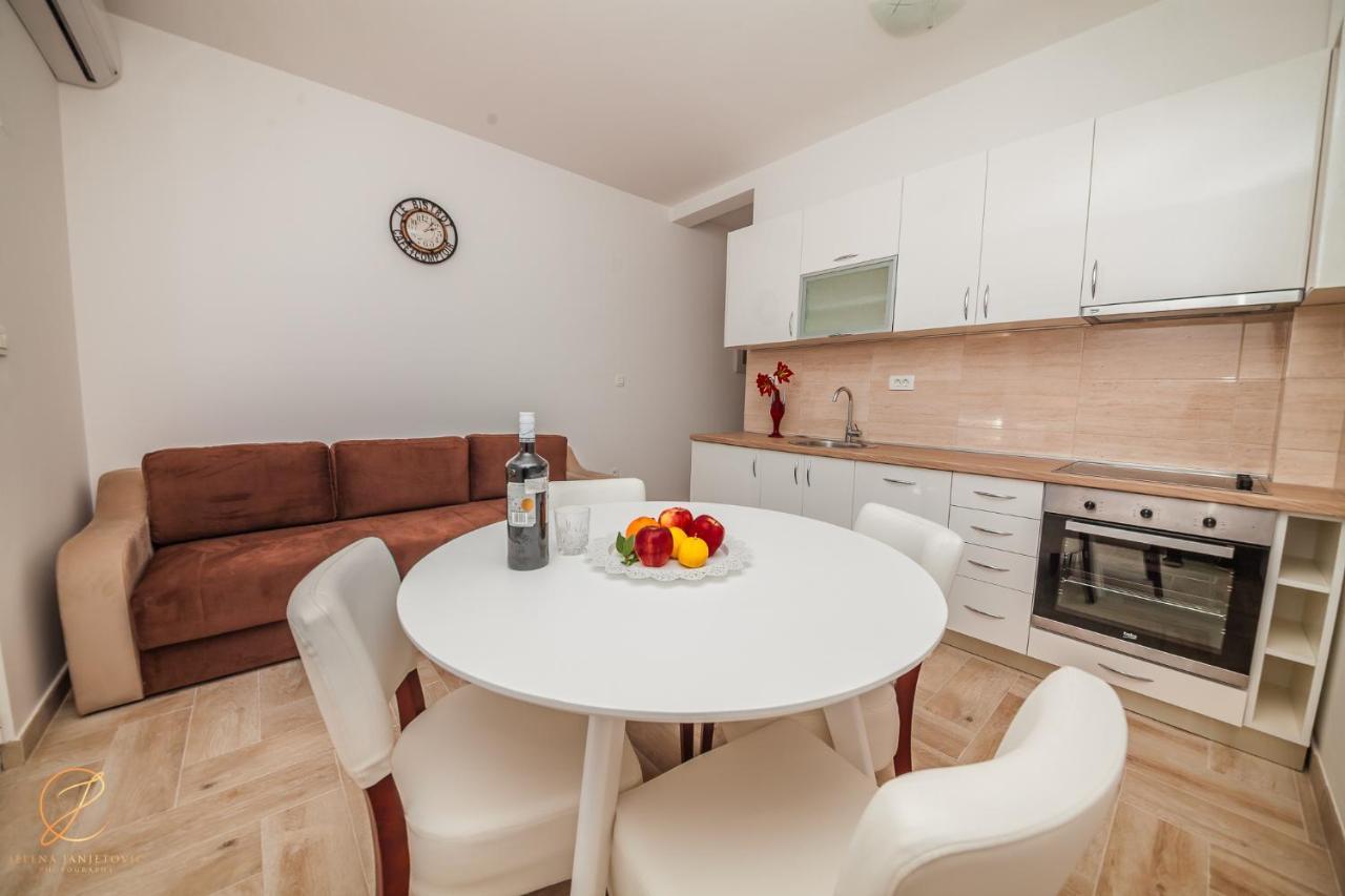 Apartments Ruzmarin 赫尔采格诺维 外观 照片