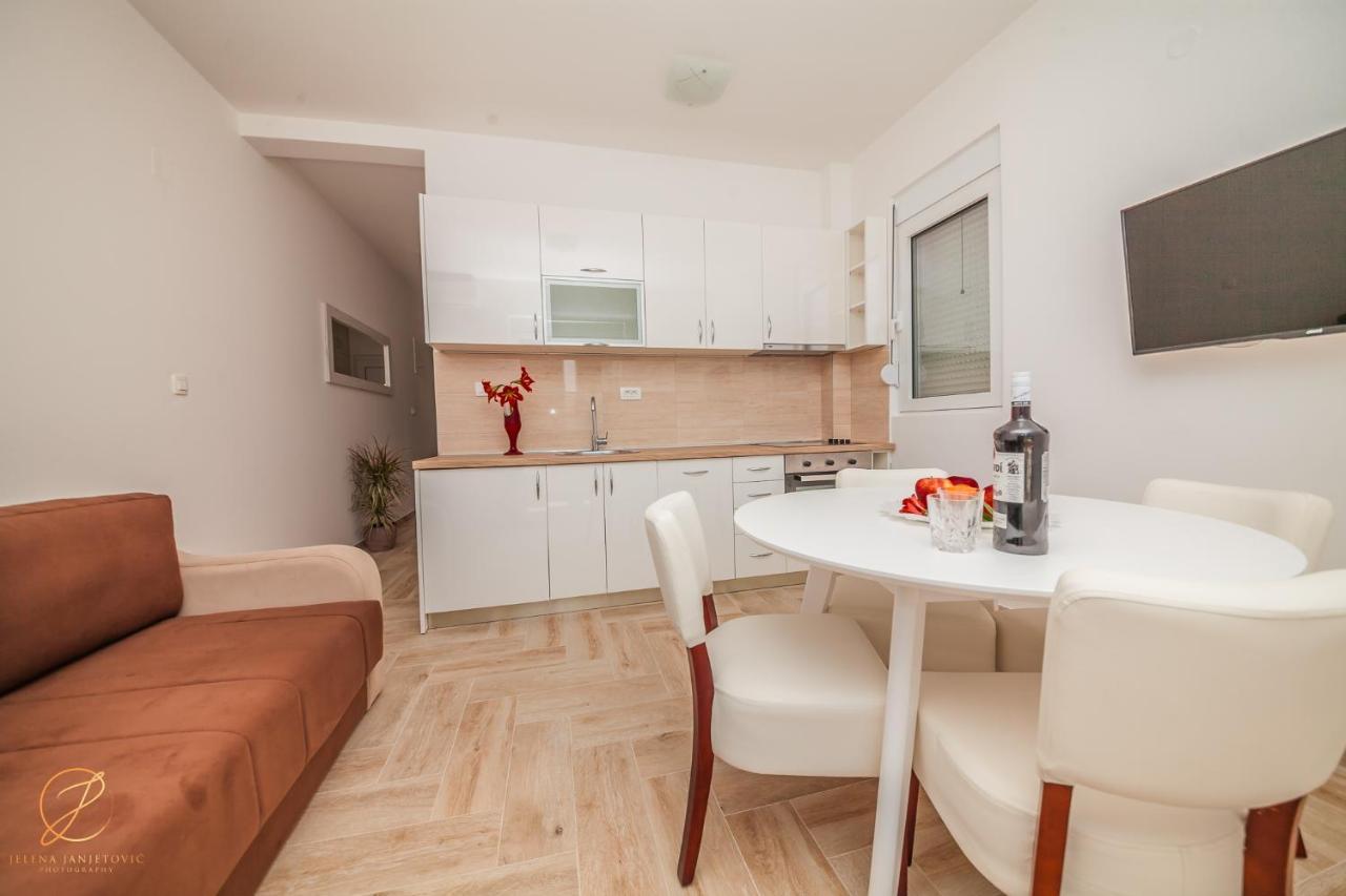 Apartments Ruzmarin 赫尔采格诺维 外观 照片