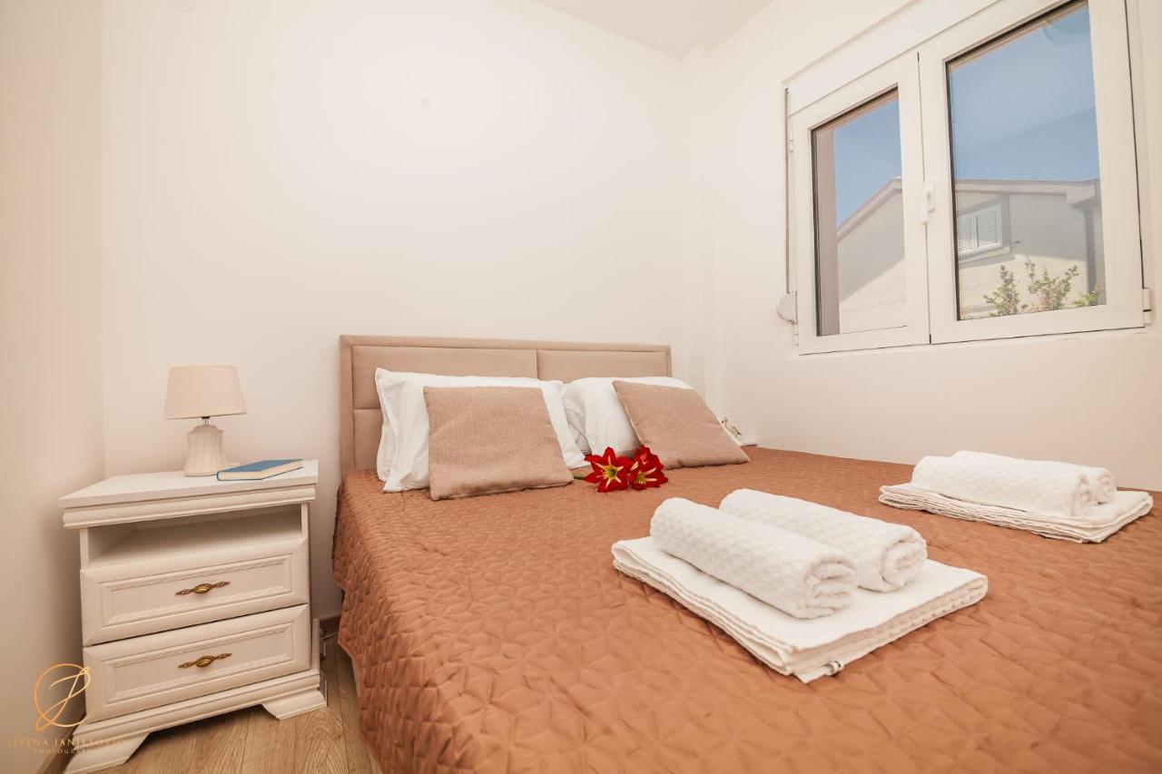 Apartments Ruzmarin 赫尔采格诺维 外观 照片
