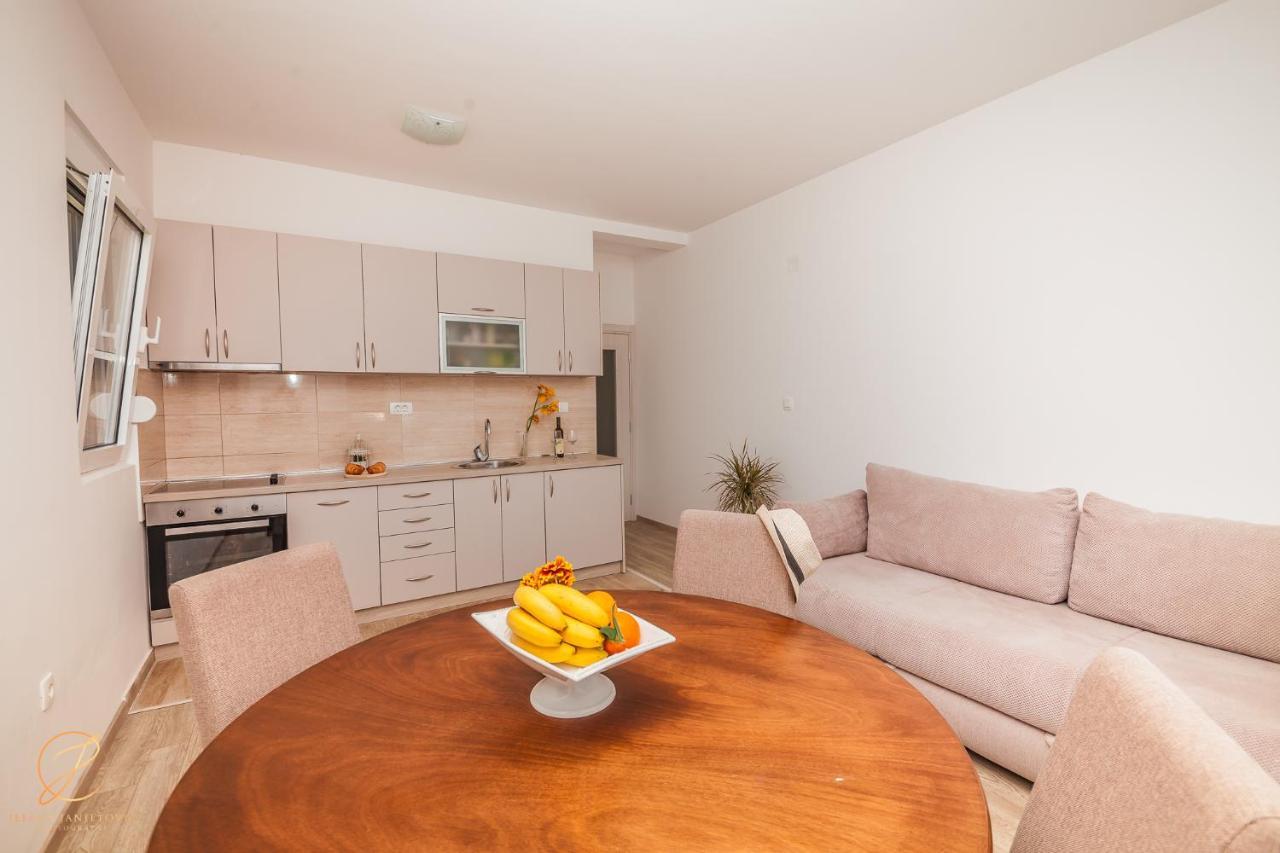 Apartments Ruzmarin 赫尔采格诺维 外观 照片
