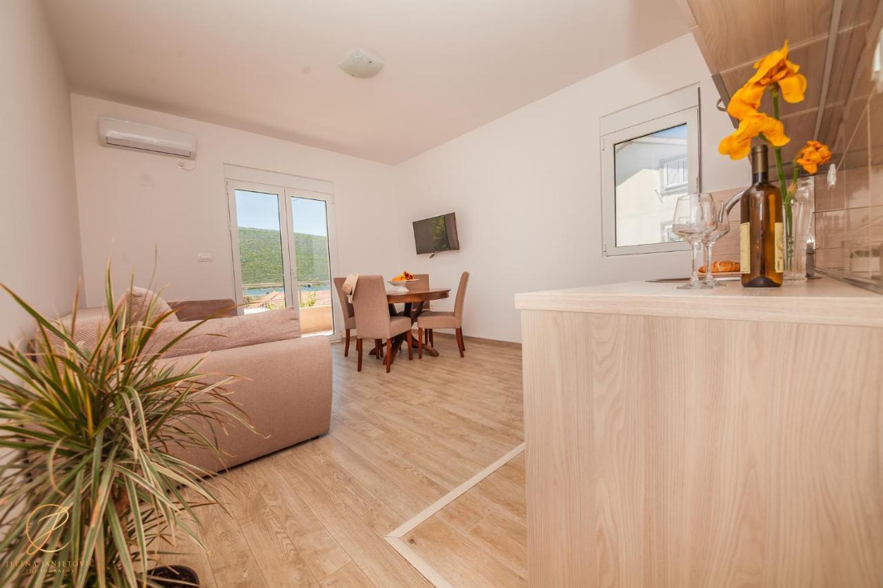 Apartments Ruzmarin 赫尔采格诺维 外观 照片
